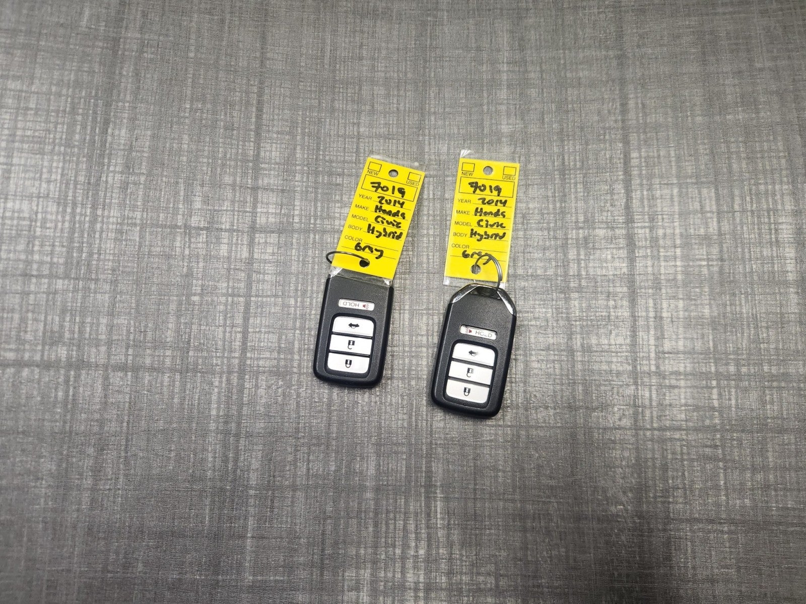2014 Honda Civic Hybrid 4dr Sdn L4 CVT