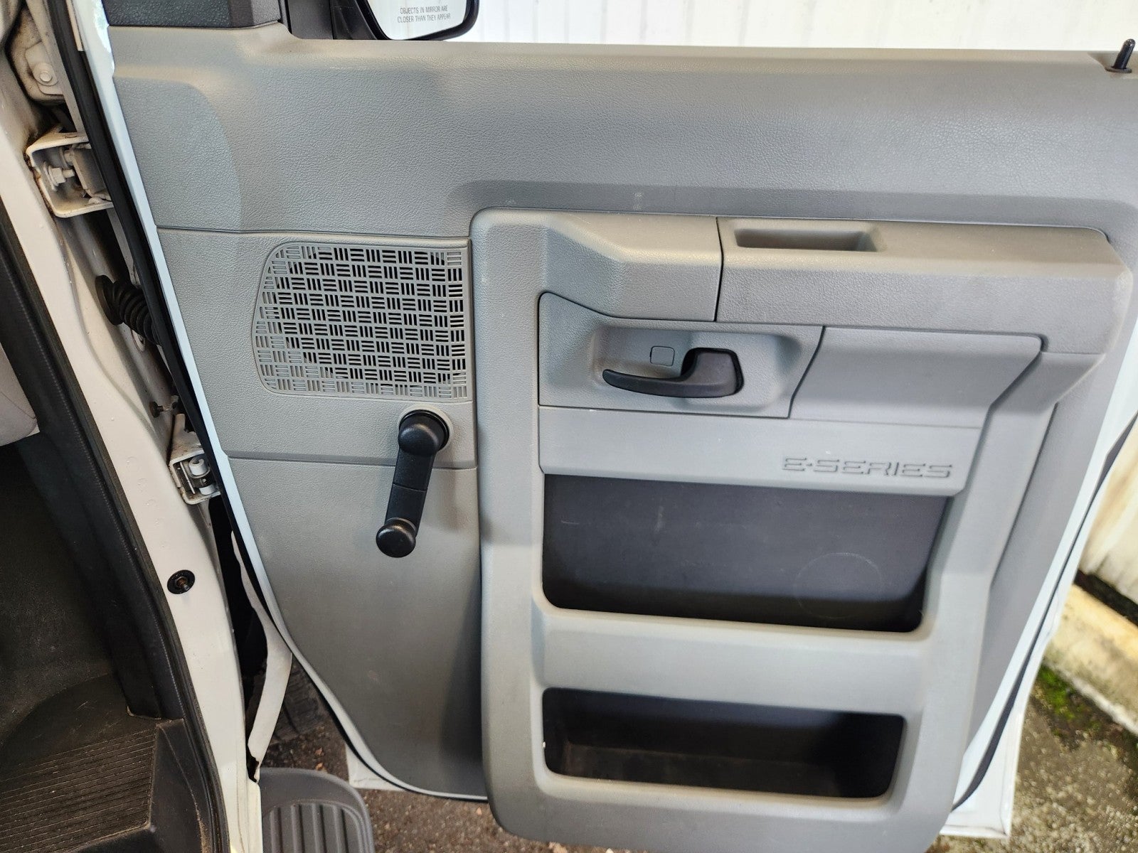 2014 Ford Econoline E-350 XL Passenger