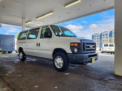 2014 Ford Econoline E-350 XL Passenger
