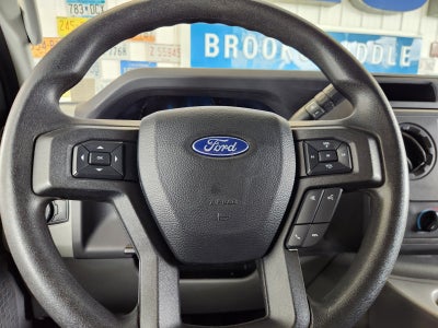 2022 Ford Econoline E-350 Cutaway Box Van