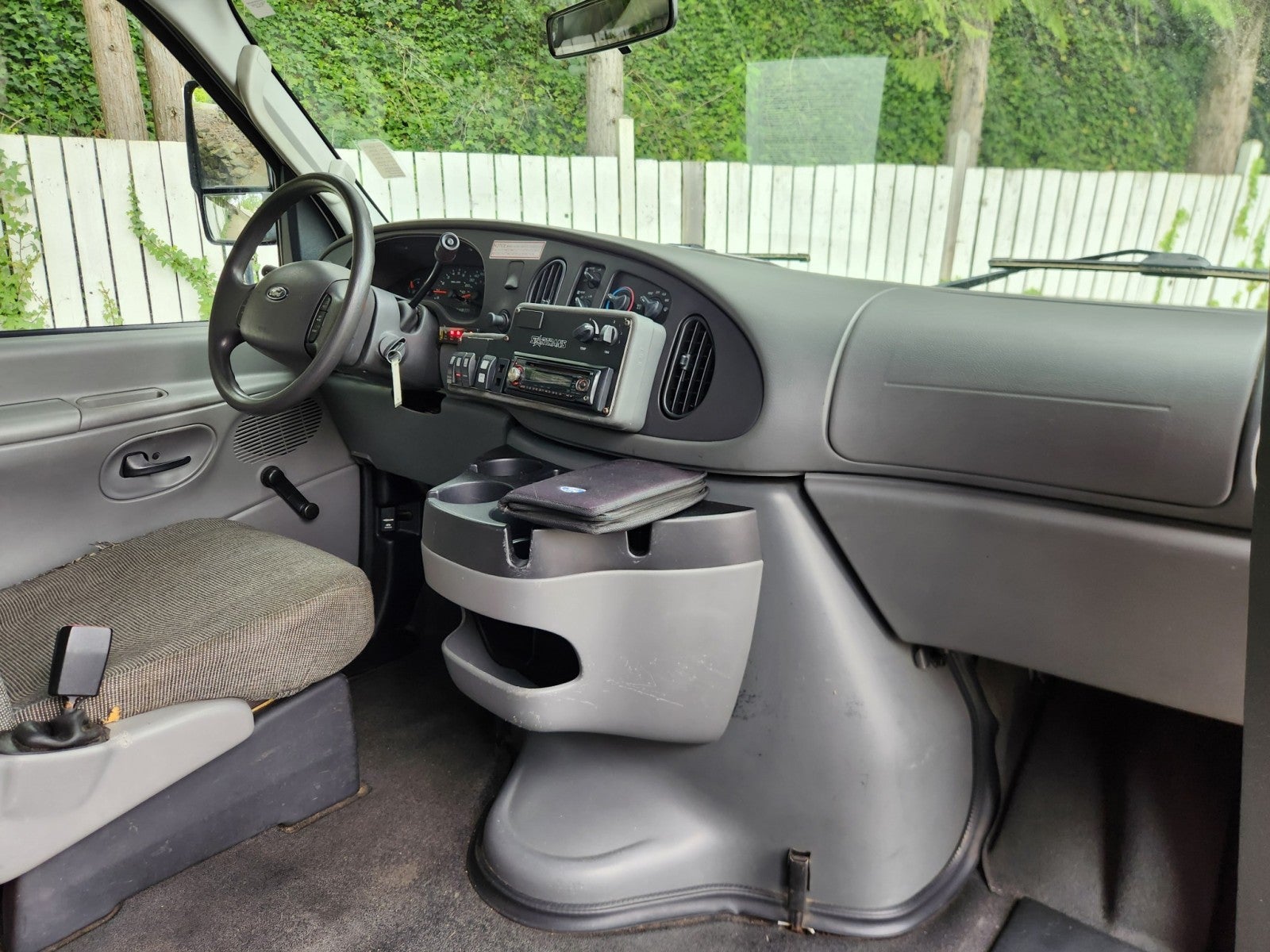 2006 Ford E-450 Starcraft Allstar Wheelchair Shuttle Bus