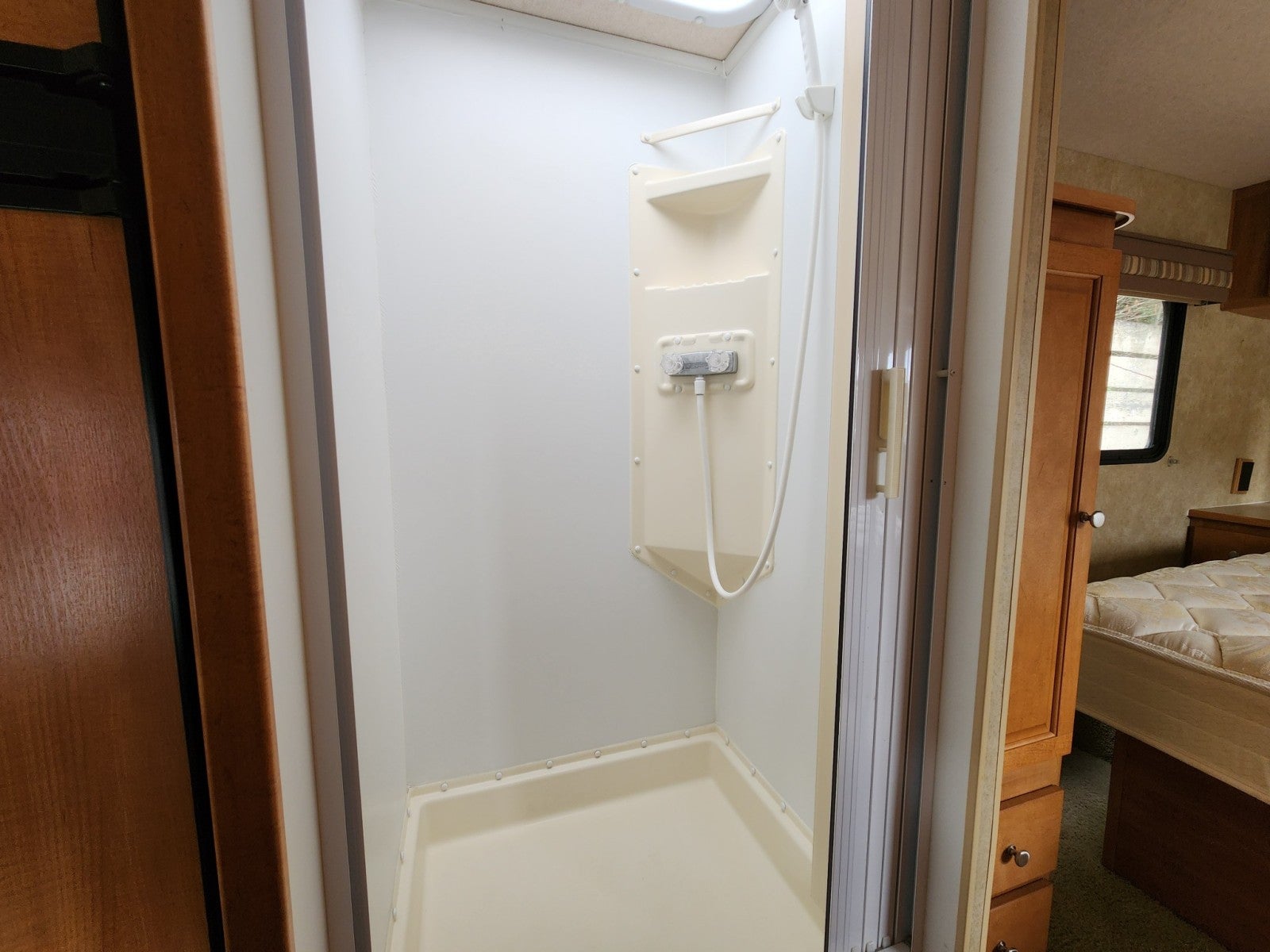 2007 Winnebago Access WF231C