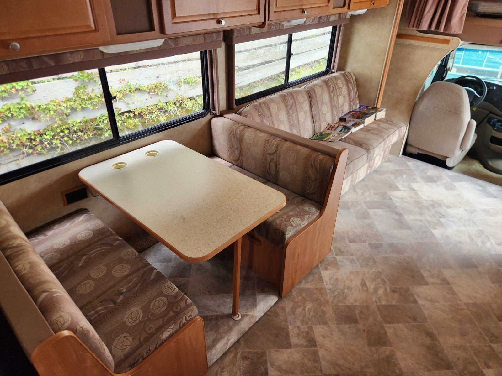 2007 Winnebago Access WF231C