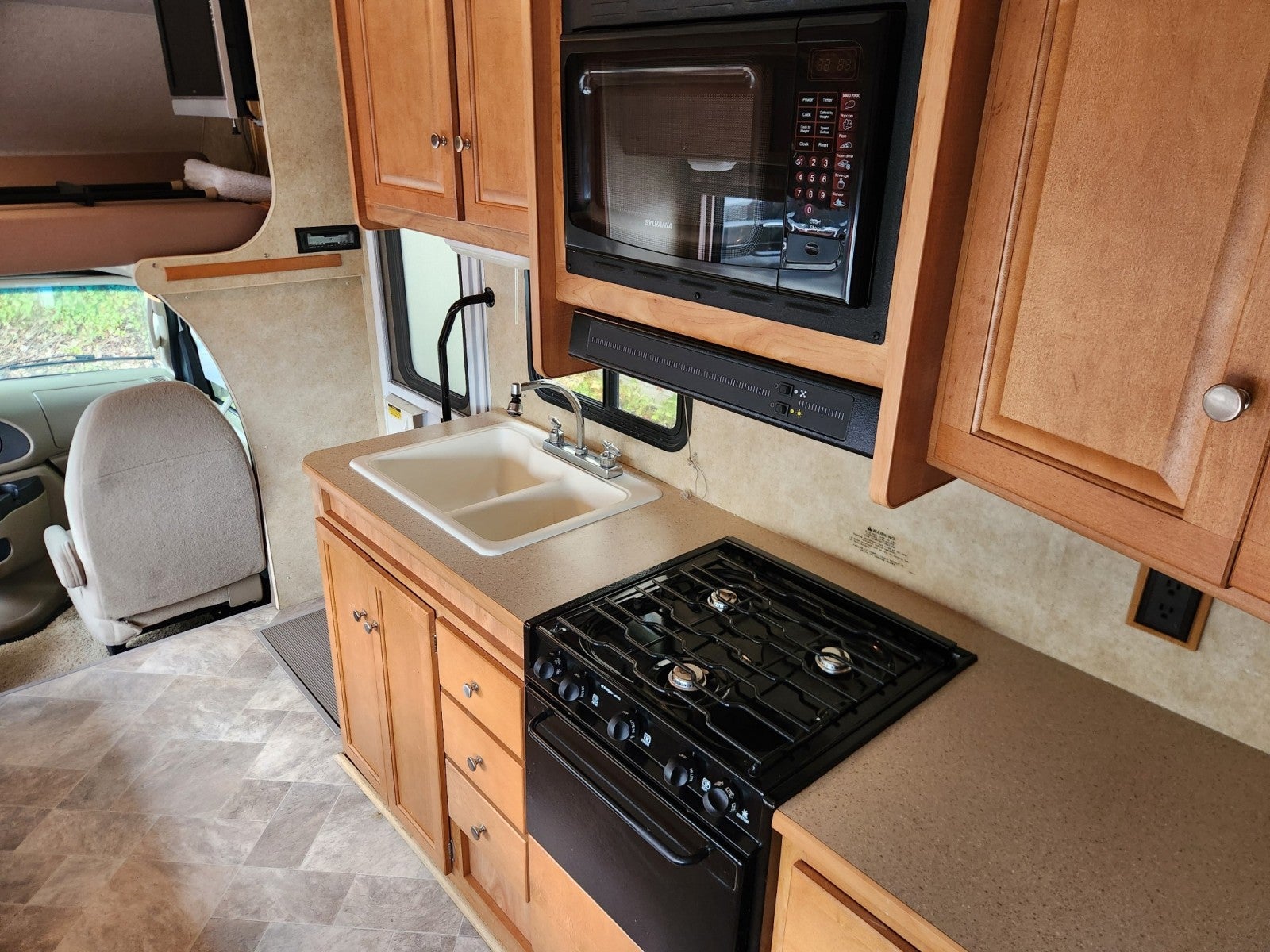 2007 Winnebago Access WF231C