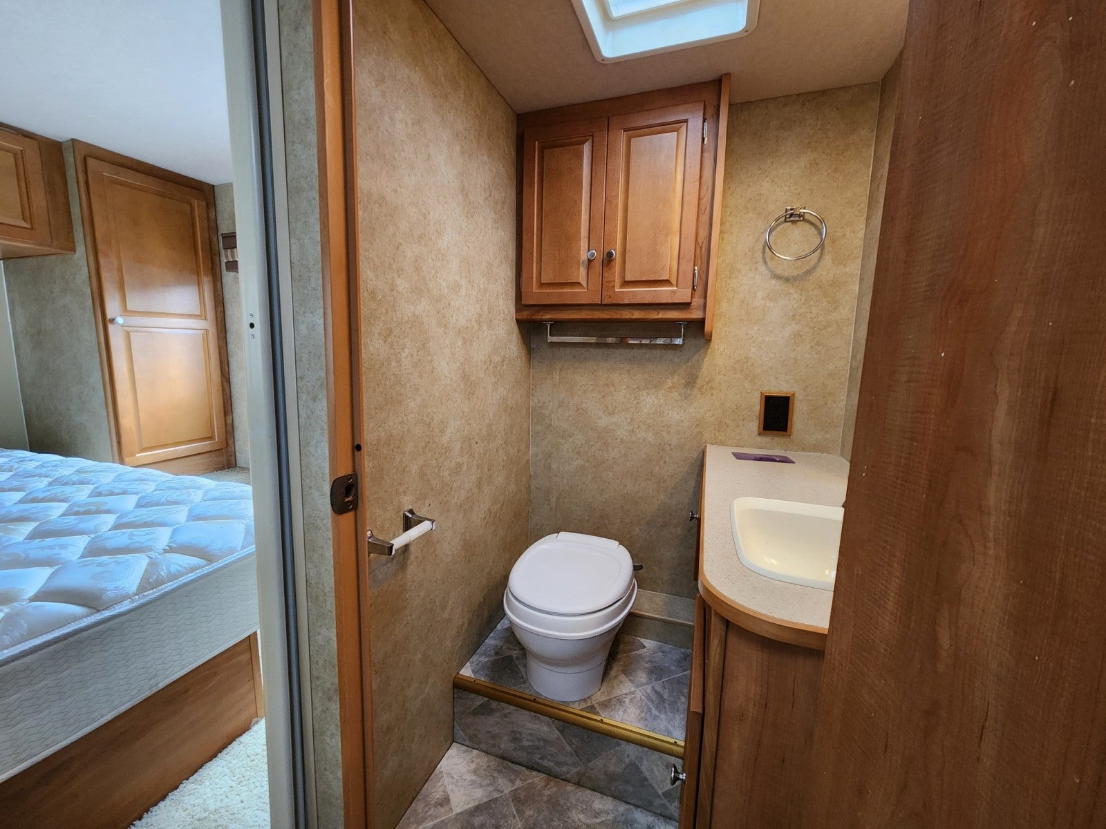 2007 Winnebago Access WF231C