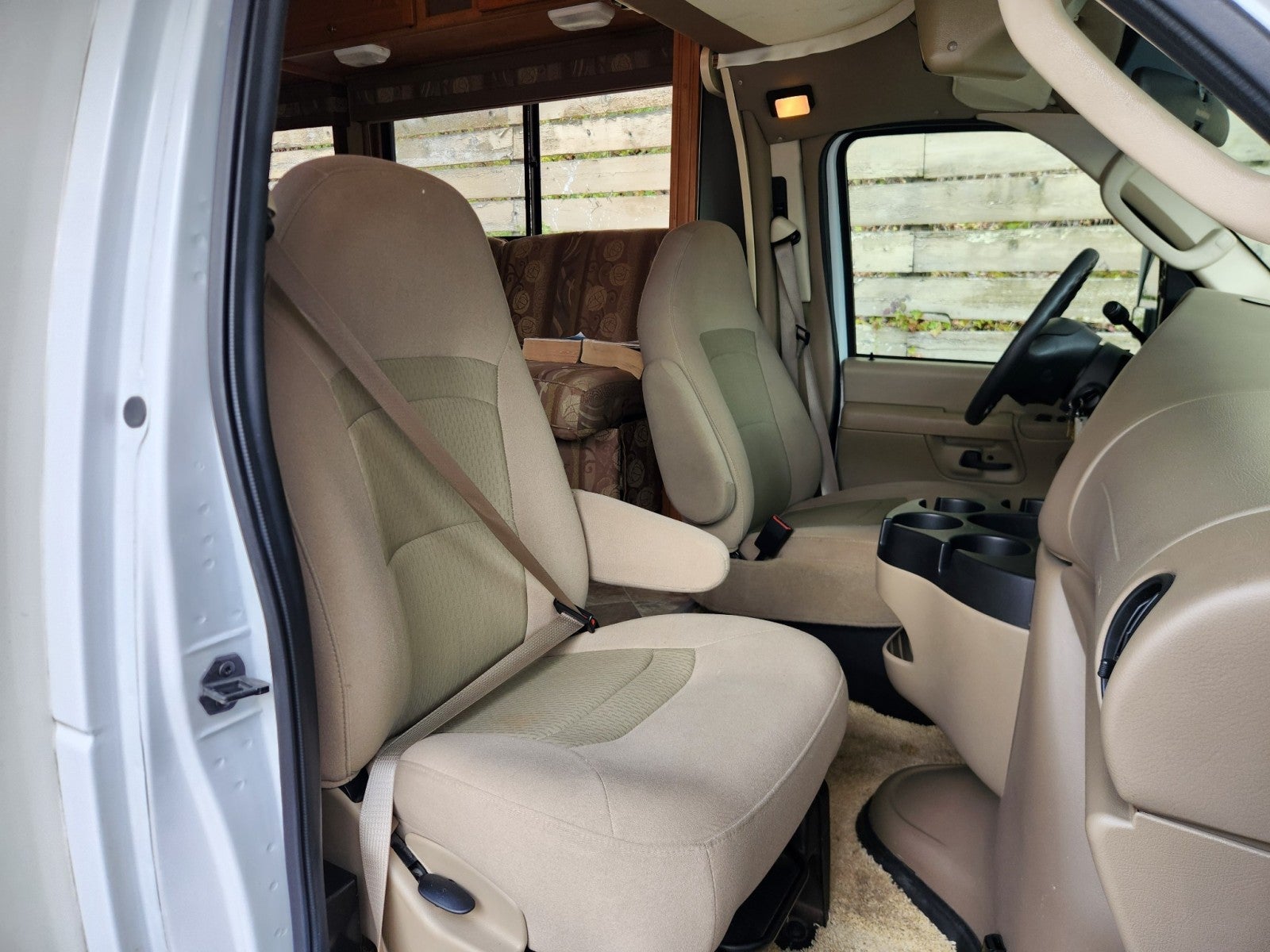 2007 Winnebago Access WF231C