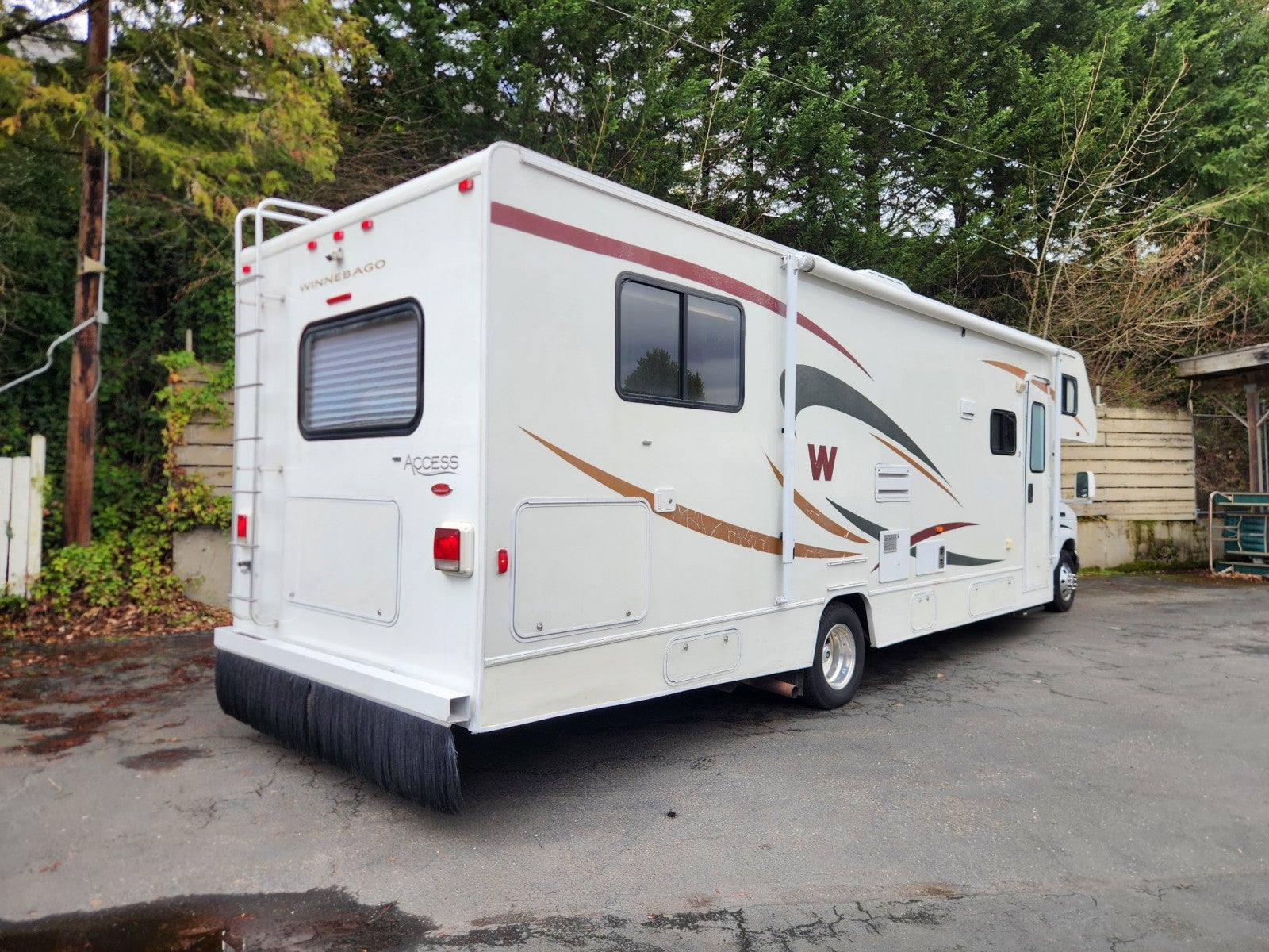 2007 Winnebago Access WF231C