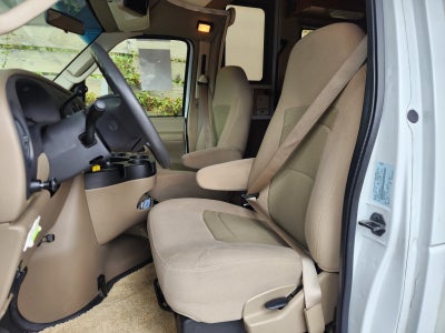 2007 Winnebago Access WF231C