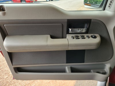 2005 Ford F-150 XLT