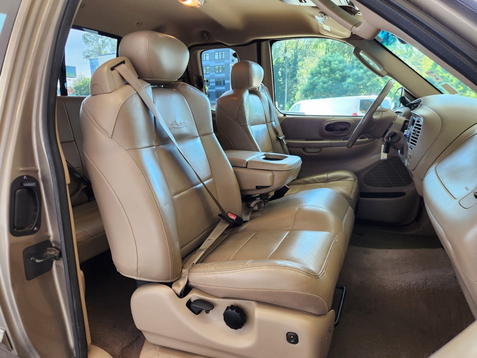 2003 Ford F-150 Lariat