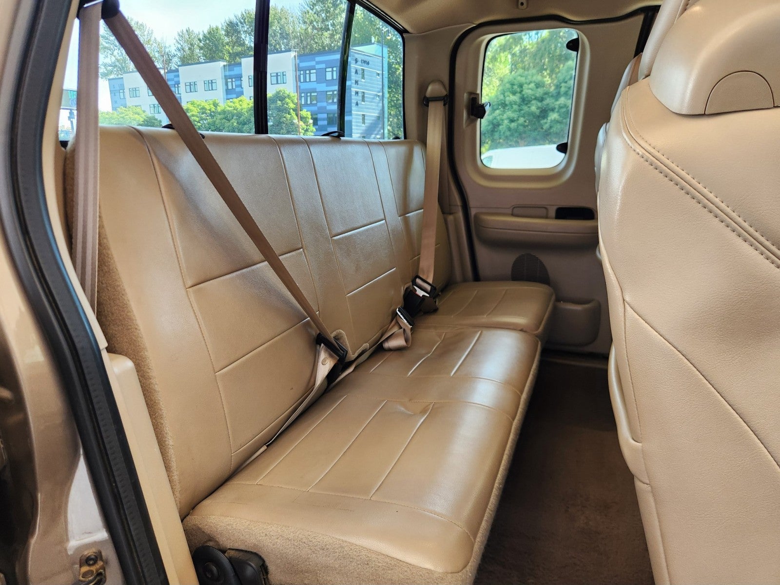 2003 Ford F-150 Lariat