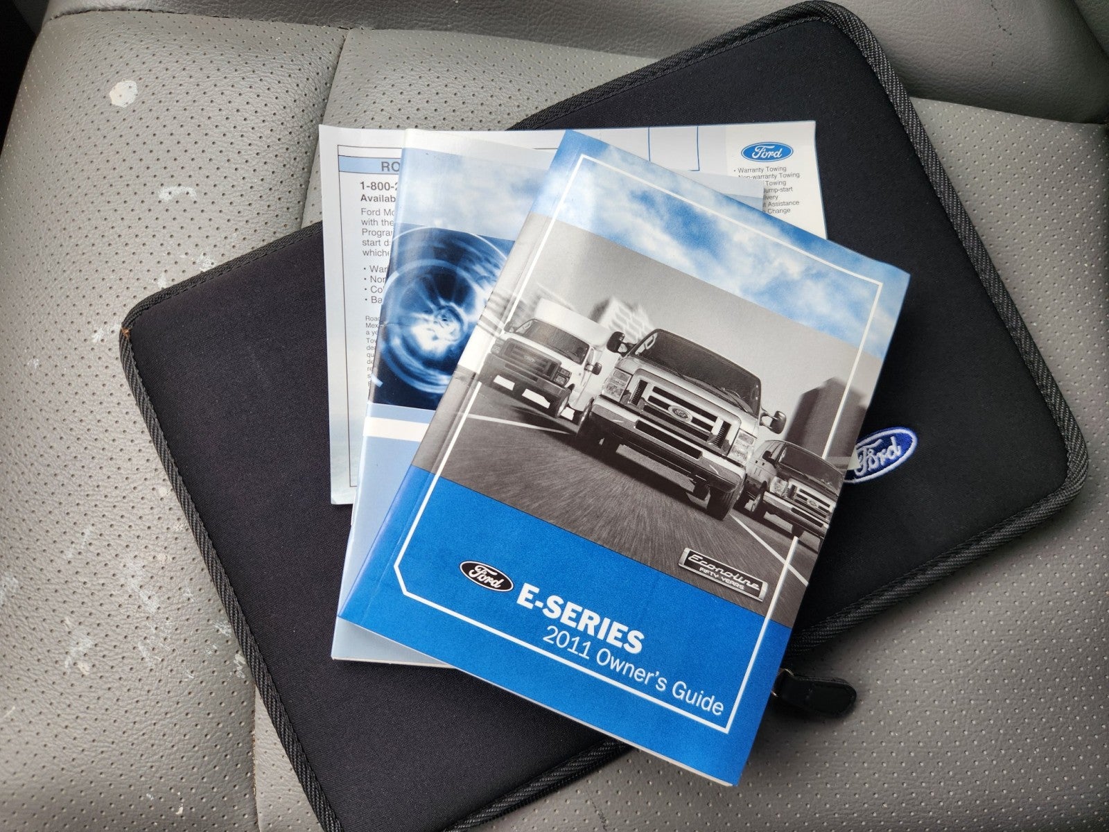 2011 Ford E-350 Econoline Cargo Van