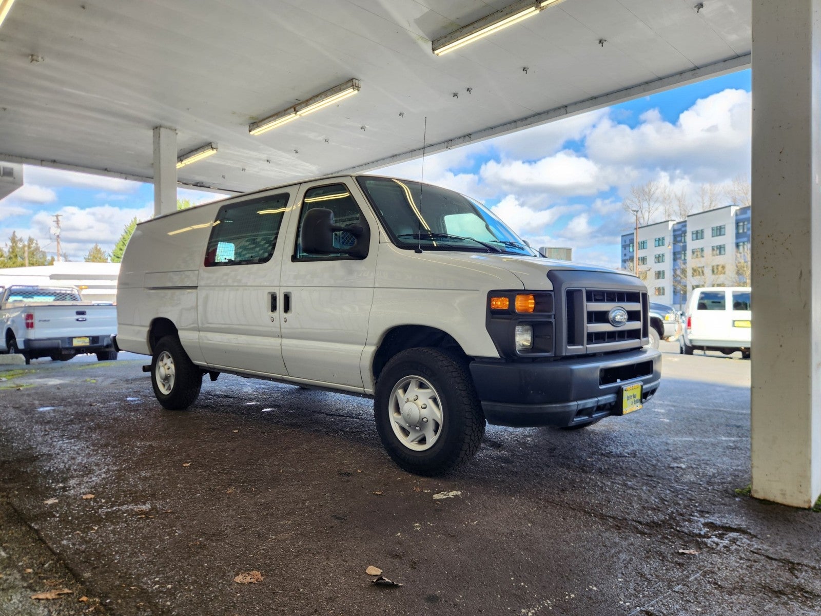 2011 Ford E-350 Econoline Cargo Van