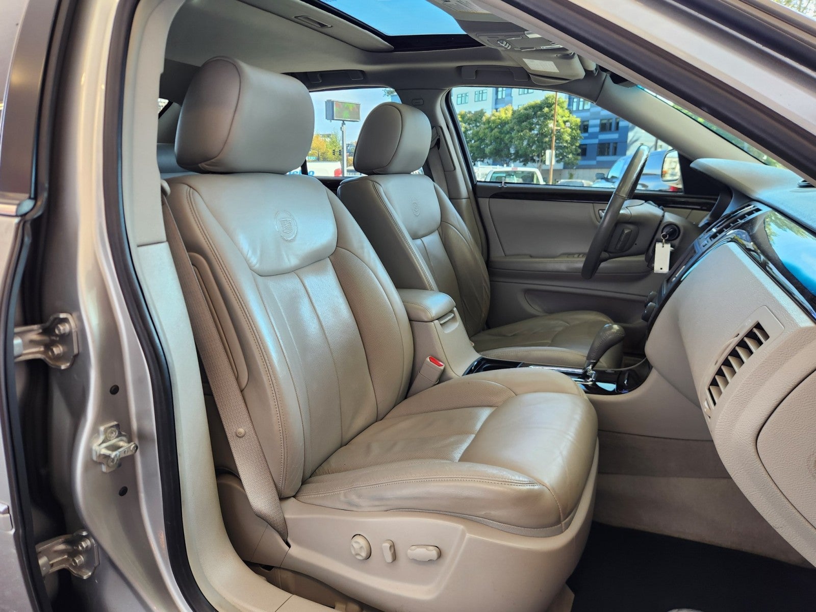 2008 Cadillac DTS Luxury II