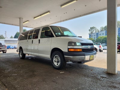 2007 Chevrolet Express 3500 LS Passenger Van