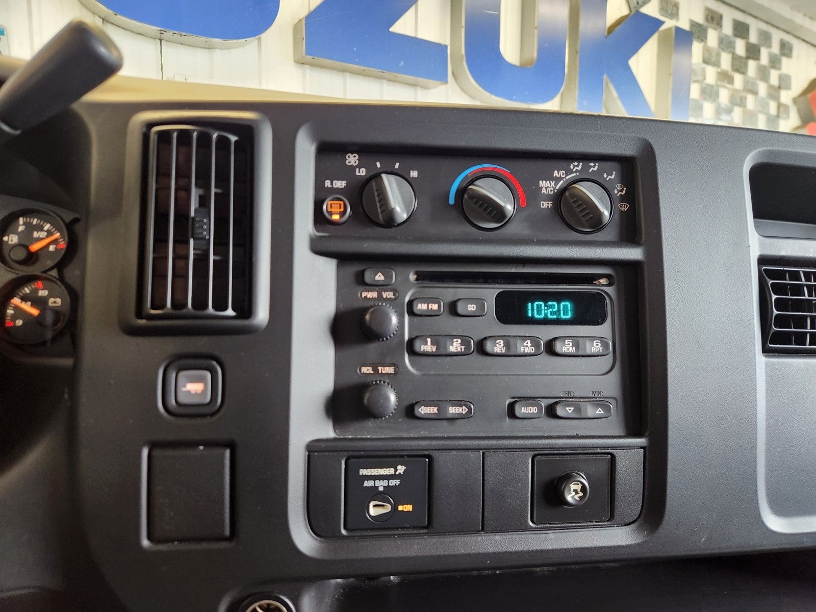 2005 Chevrolet Express Passenger 3500