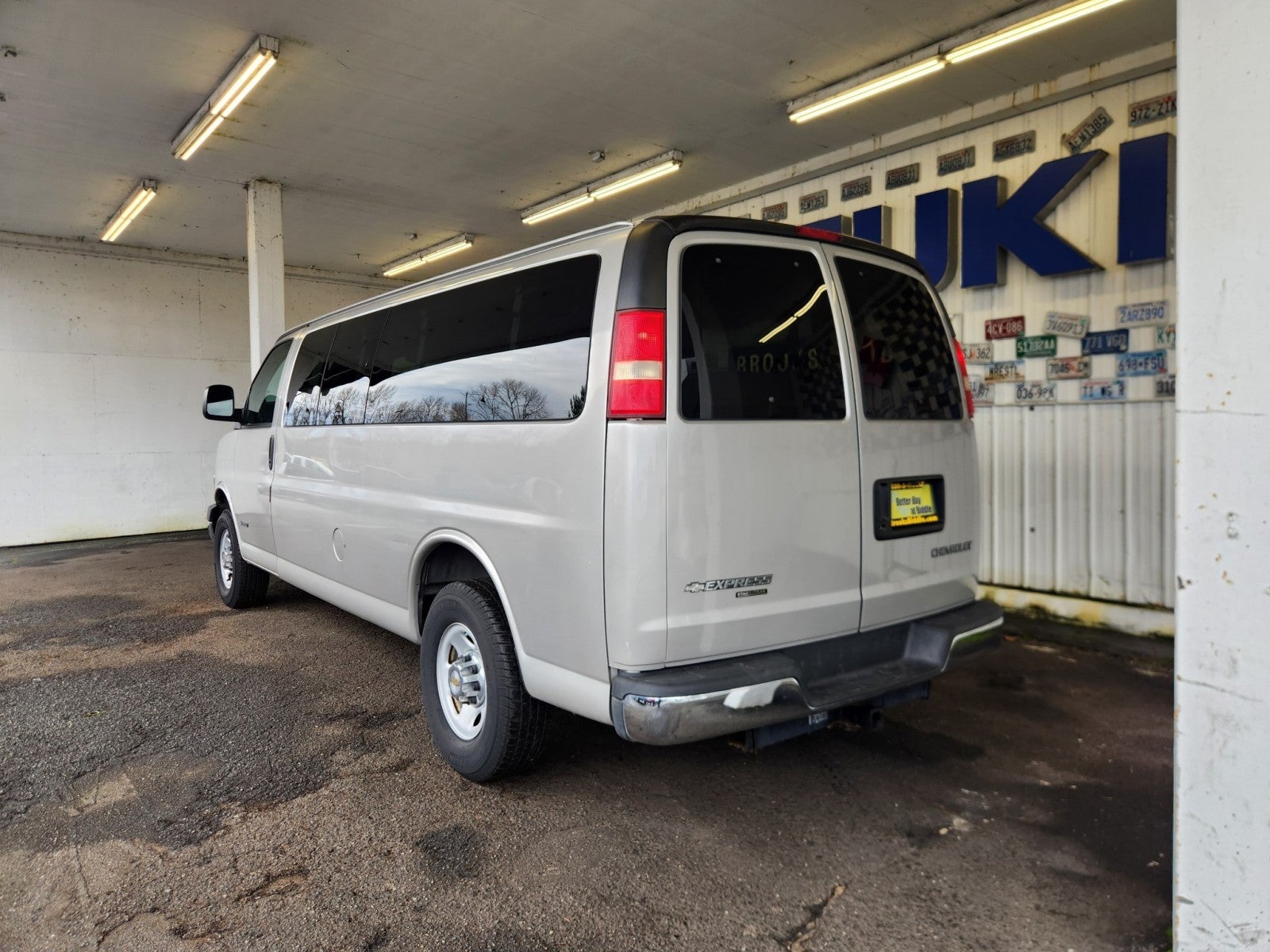 2005 Chevrolet Express Passenger 3500