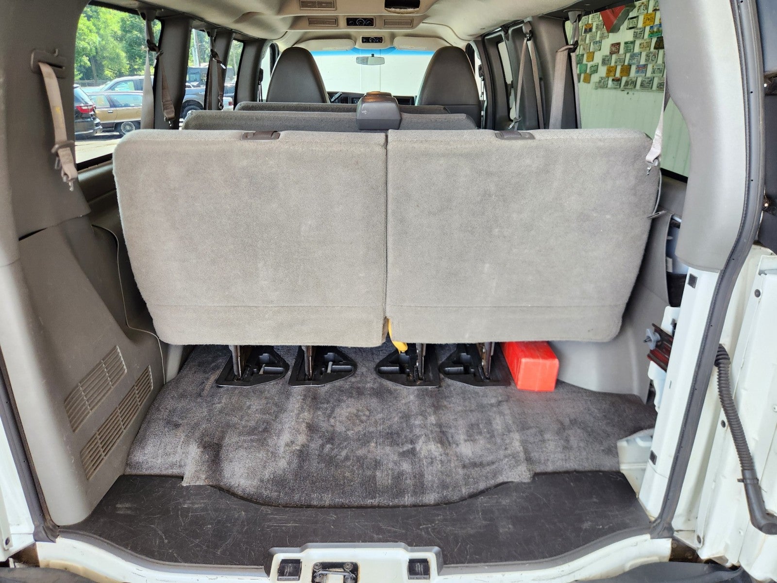 2011 Chevrolet Express Passenger LT 2500