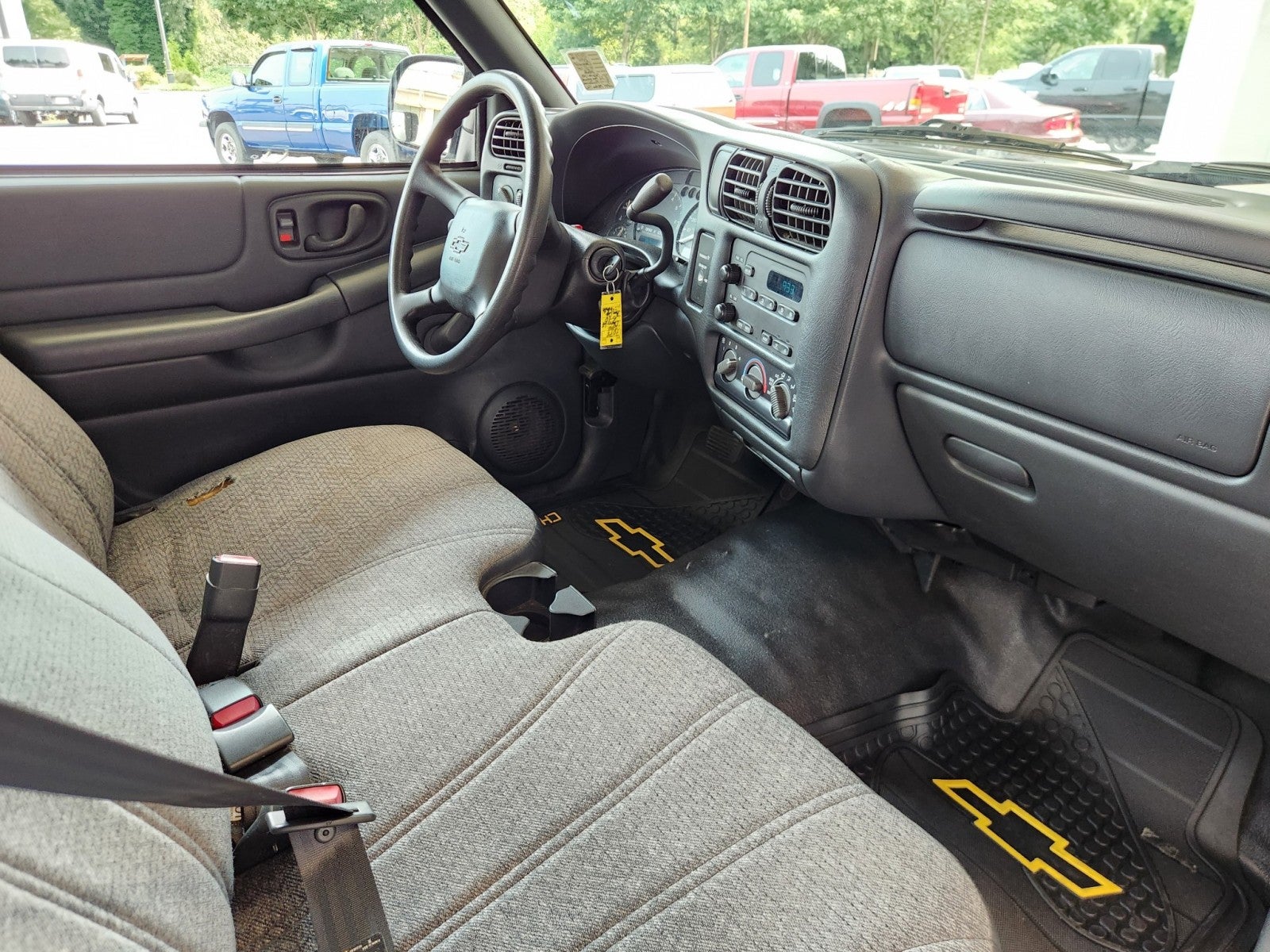 2002 Chevrolet S-10 Fleet