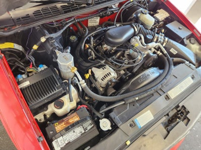 2000 Chevrolet S-10 LS