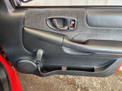 2000 Chevrolet S-10 LS