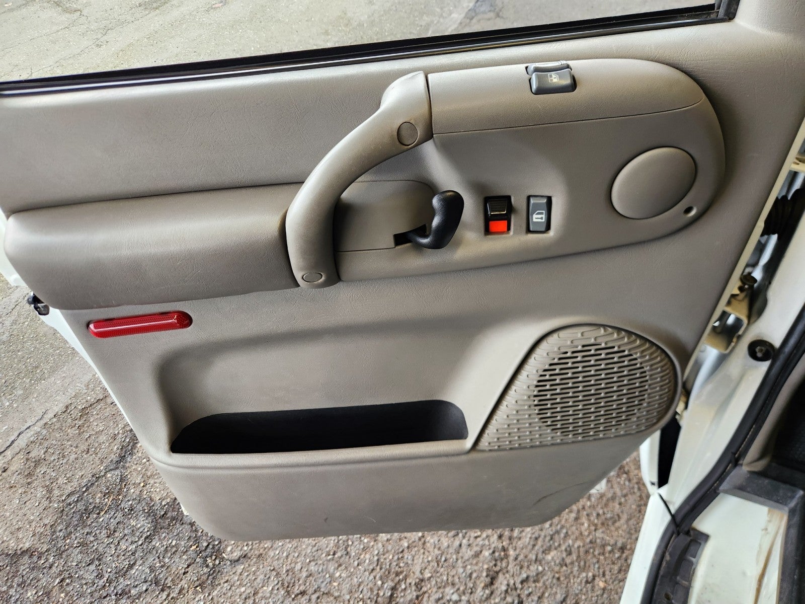 2005 Chevrolet Astro AWD Cargo Van