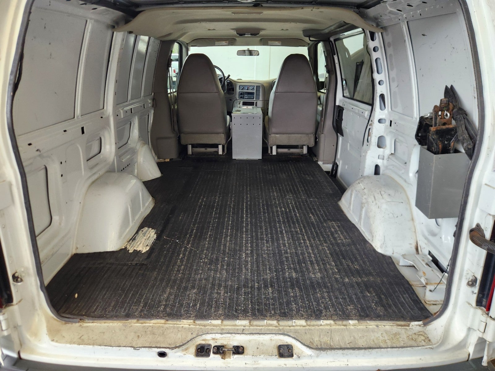 2005 Chevrolet Astro AWD Cargo Van