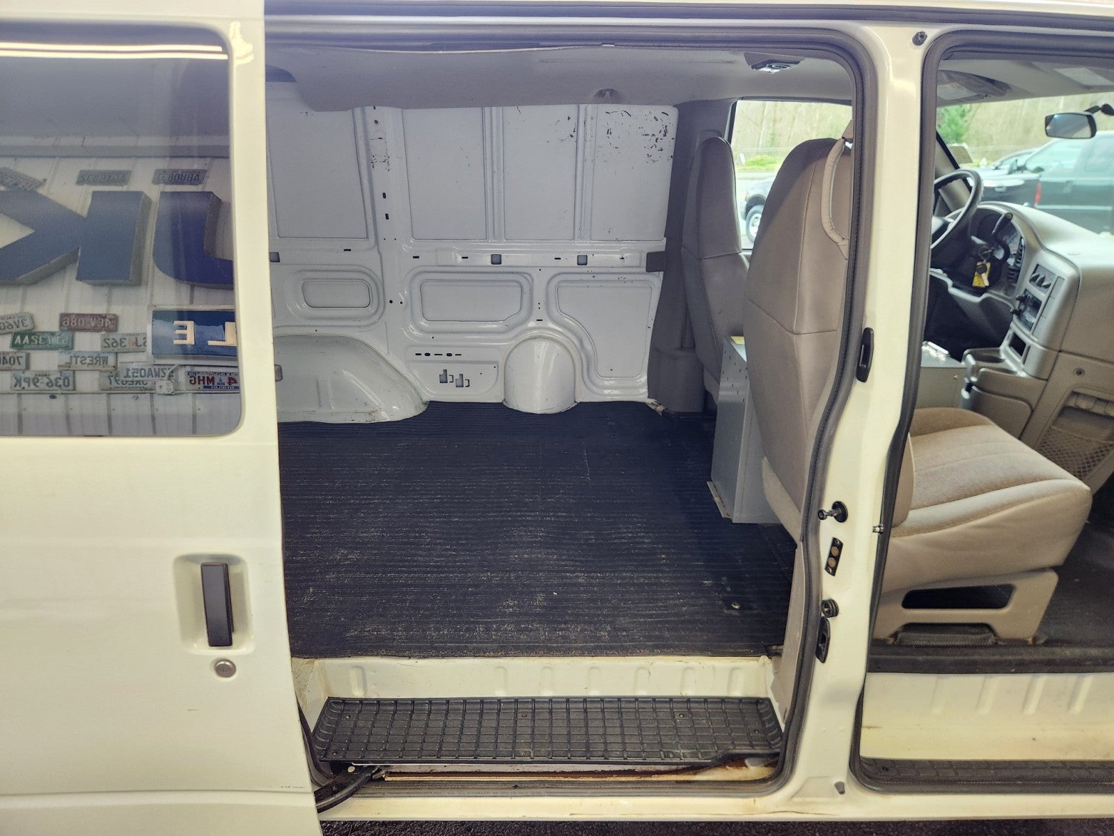 2005 Chevrolet Astro AWD Cargo Van