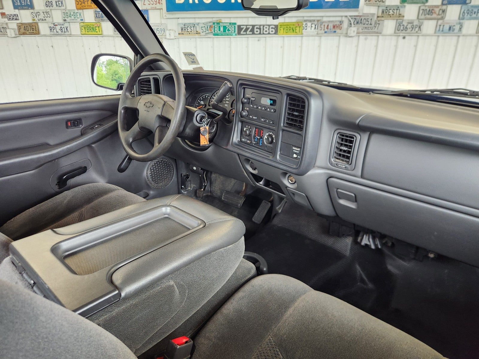 2004 Chevrolet Silverado 1500 LS