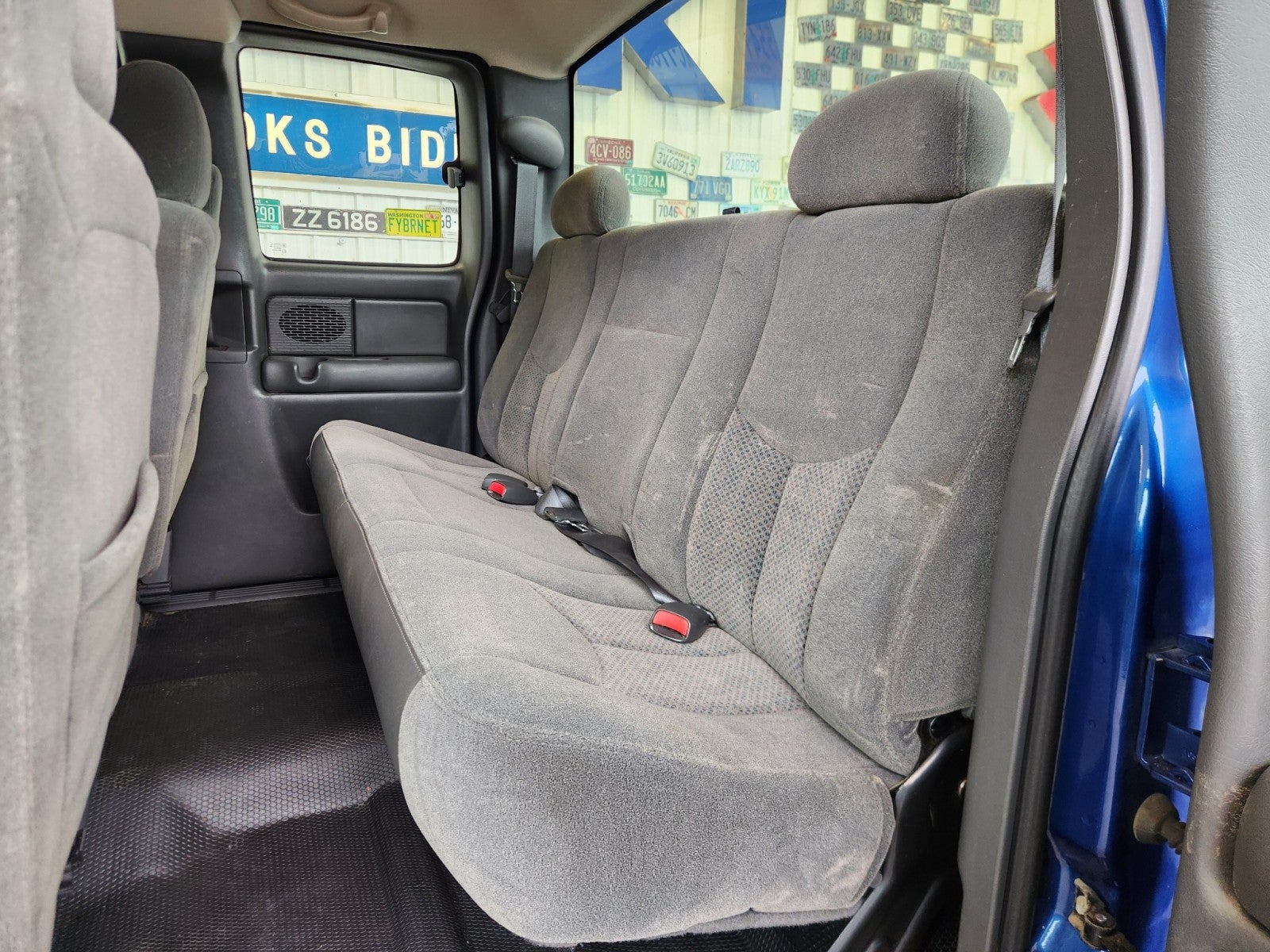 2004 Chevrolet Silverado 1500 LS