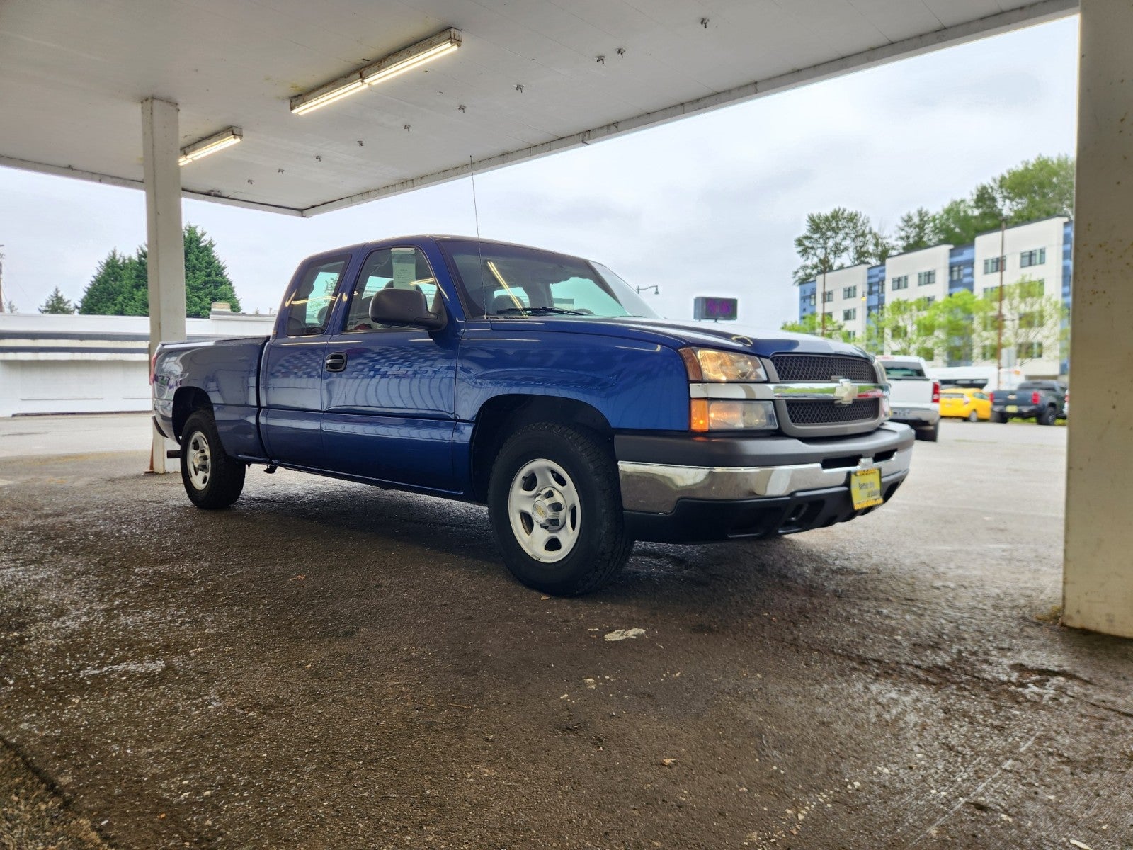 2004 Chevrolet Silverado 1500 LS