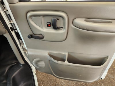 2001 Chevrolet Express 3500 Cargo Van