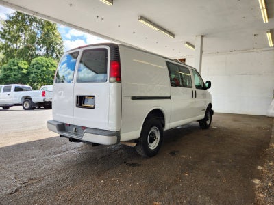 2001 Chevrolet Express 3500 Cargo Van
