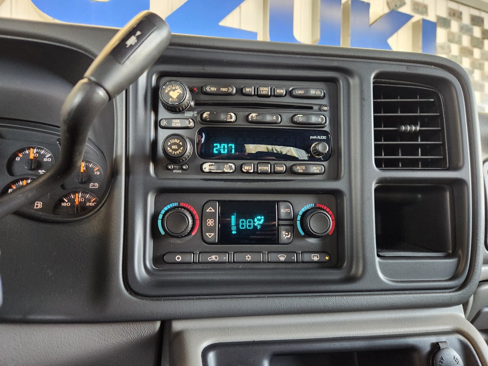 2003 Chevrolet Tahoe LT