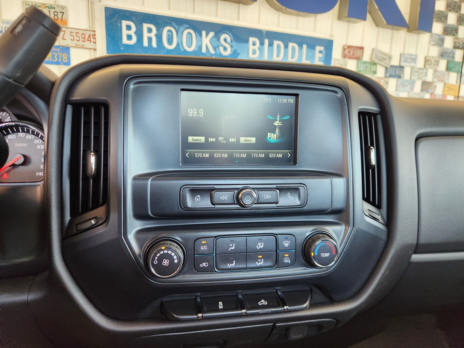 2018 GMC Sierra 1500 2WD Reg Cab 133.0"