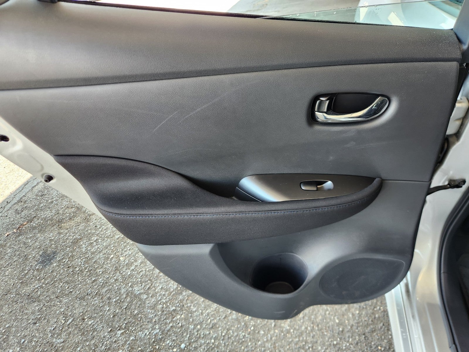 2024 Nissan LEAF S