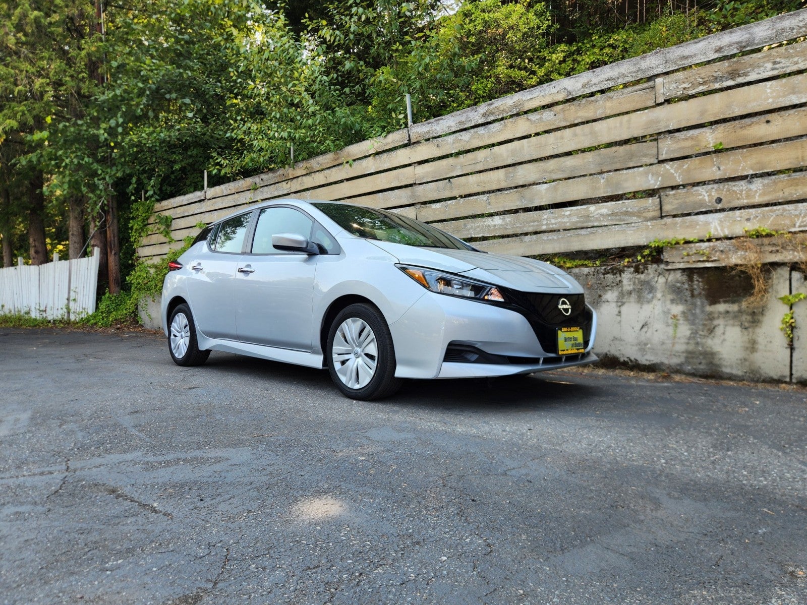 2024 Nissan LEAF S
