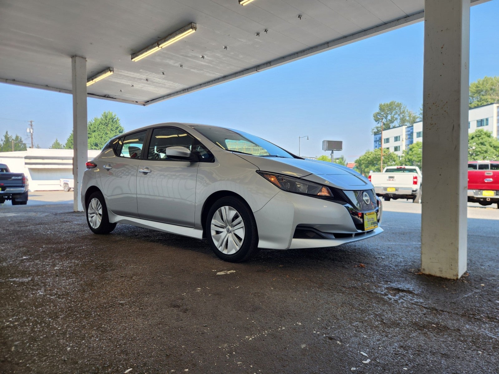 2024 Nissan LEAF S