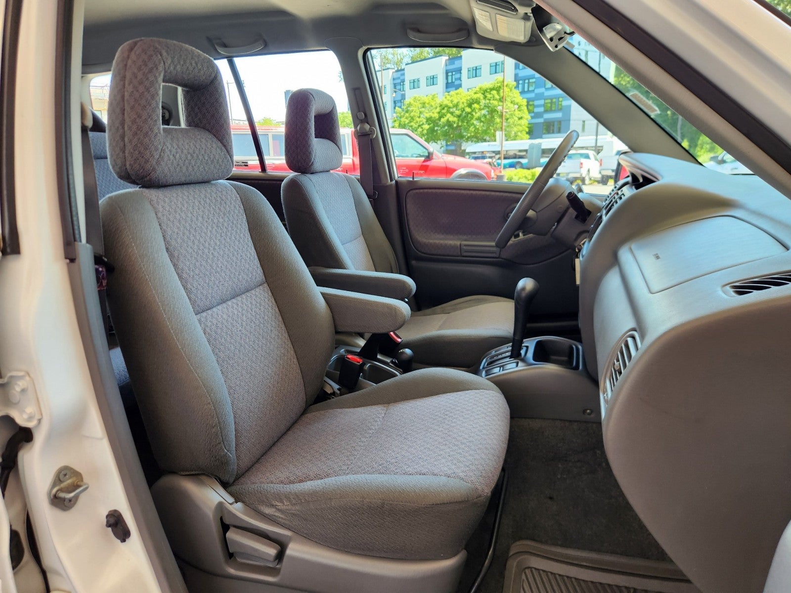 2002 Chevrolet Tracker Base