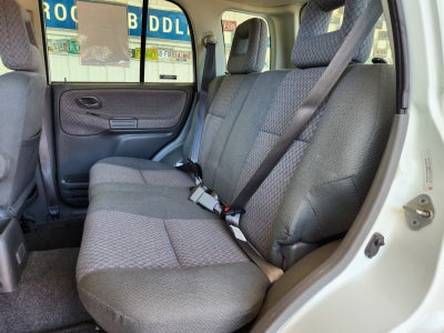 2002 Chevrolet Tracker Base