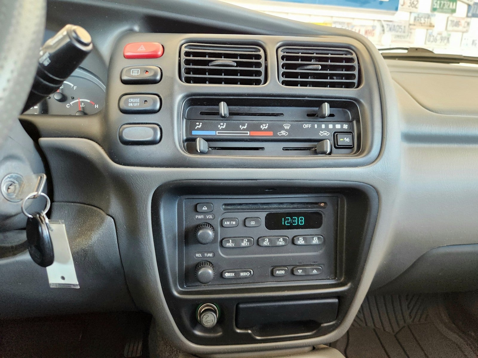 2002 Chevrolet Tracker Base