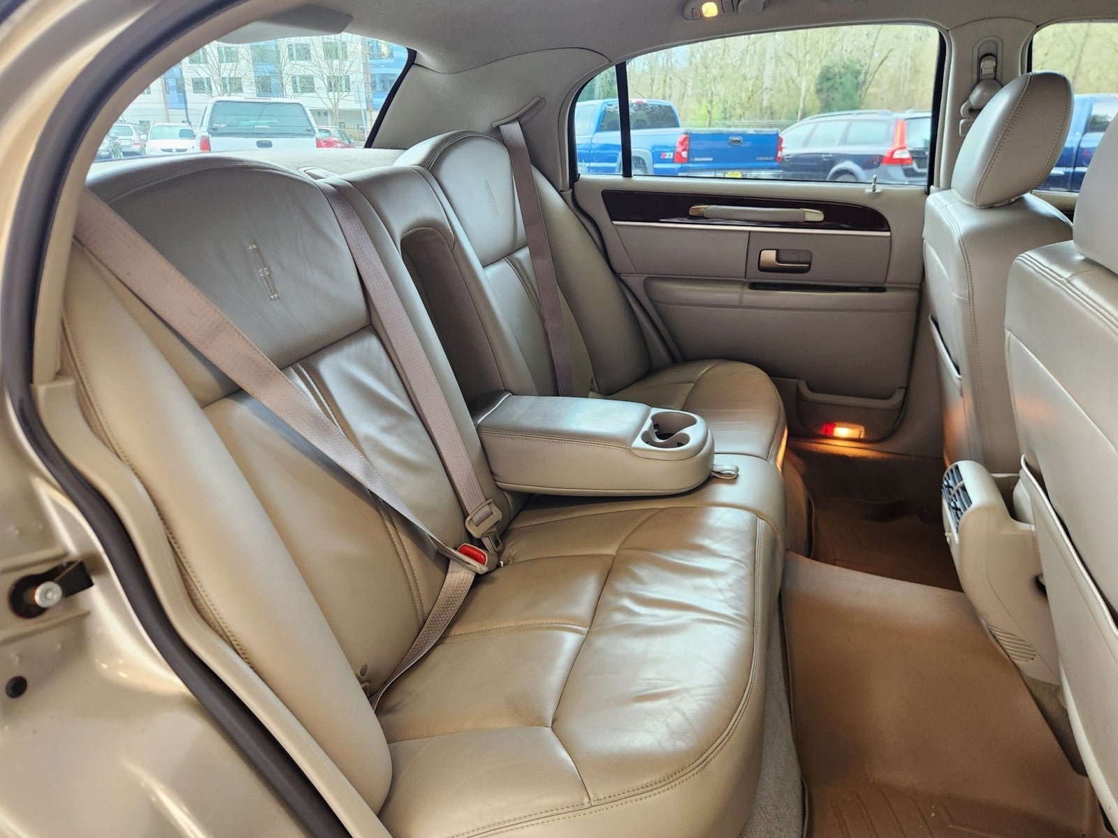 2009 Lincoln Town Car Signature Limited