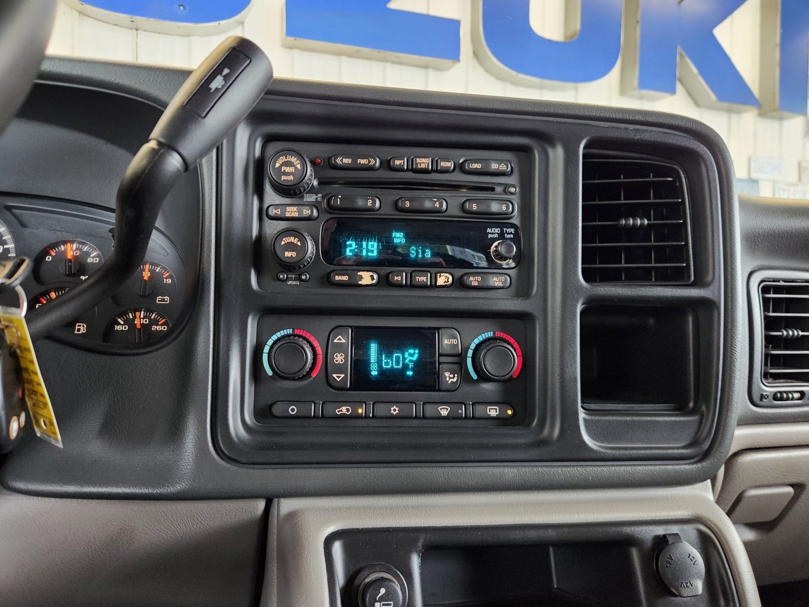 2005 GMC Yukon XL 1500 SLT