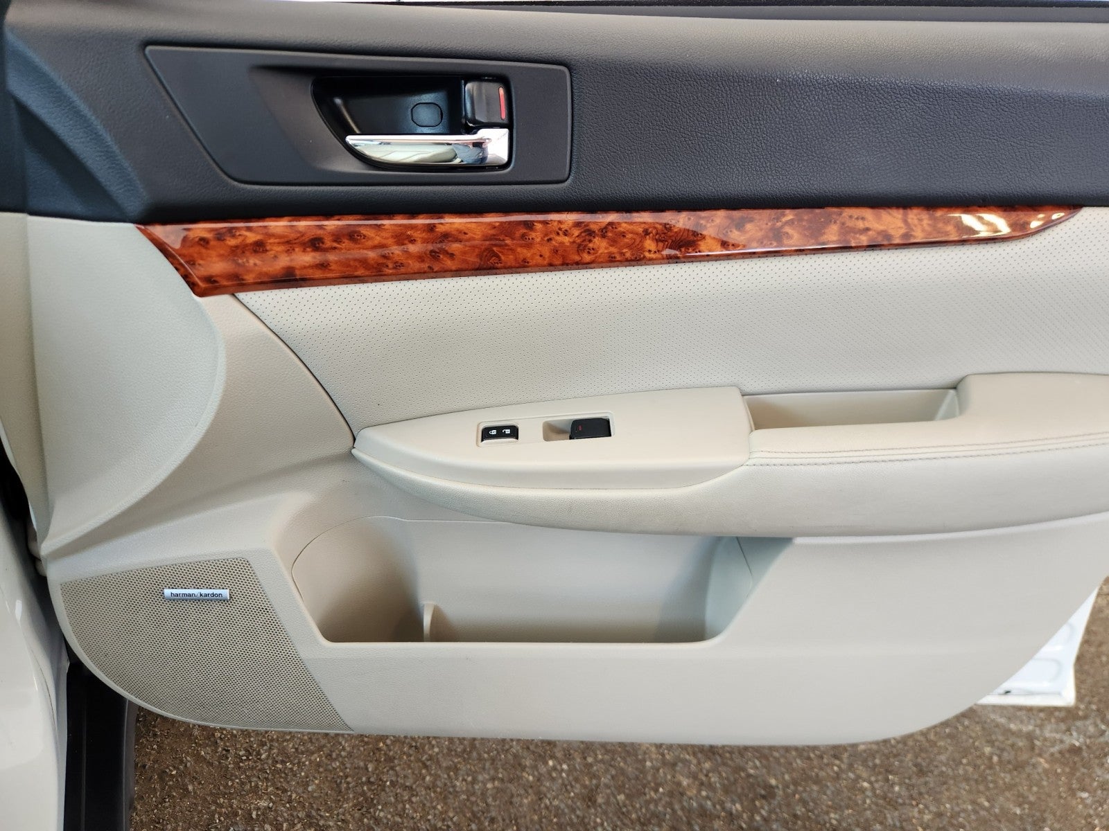 2012 Subaru Outback 2.5i Limited