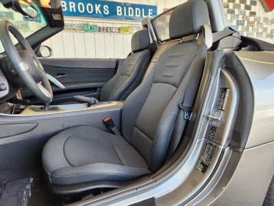 2004 BMW Z4 2.5i