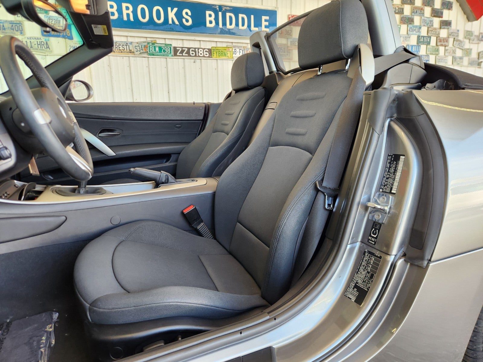 2004 BMW Z4 2.5i