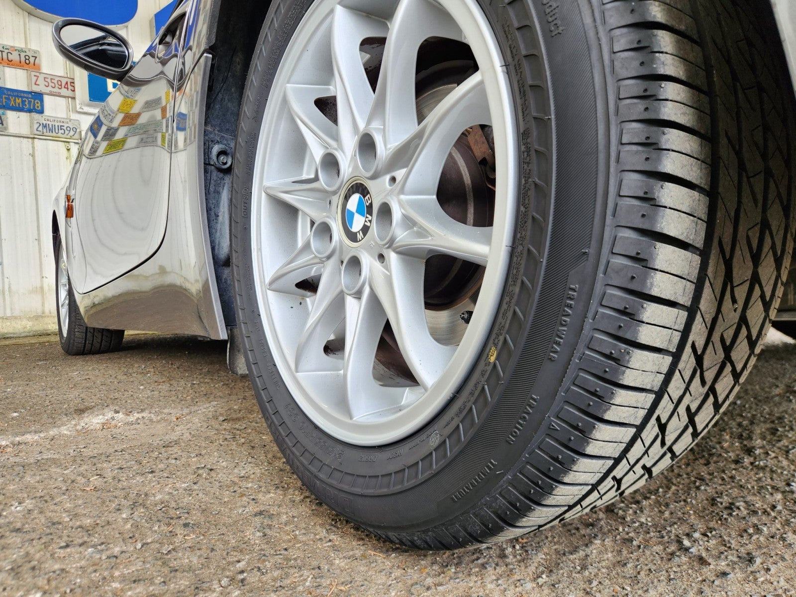 2004 BMW Z4 2.5i