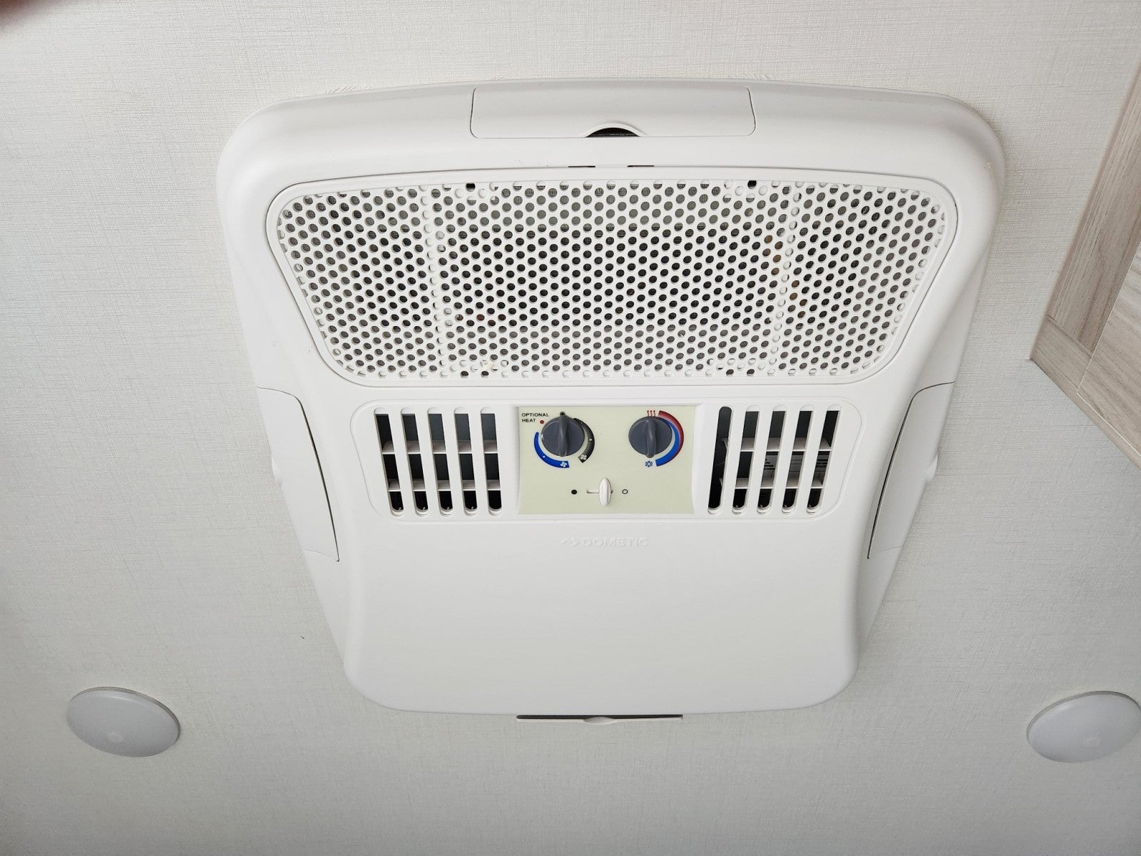 2023 Winnebago HIKE 100 H1316FB Base