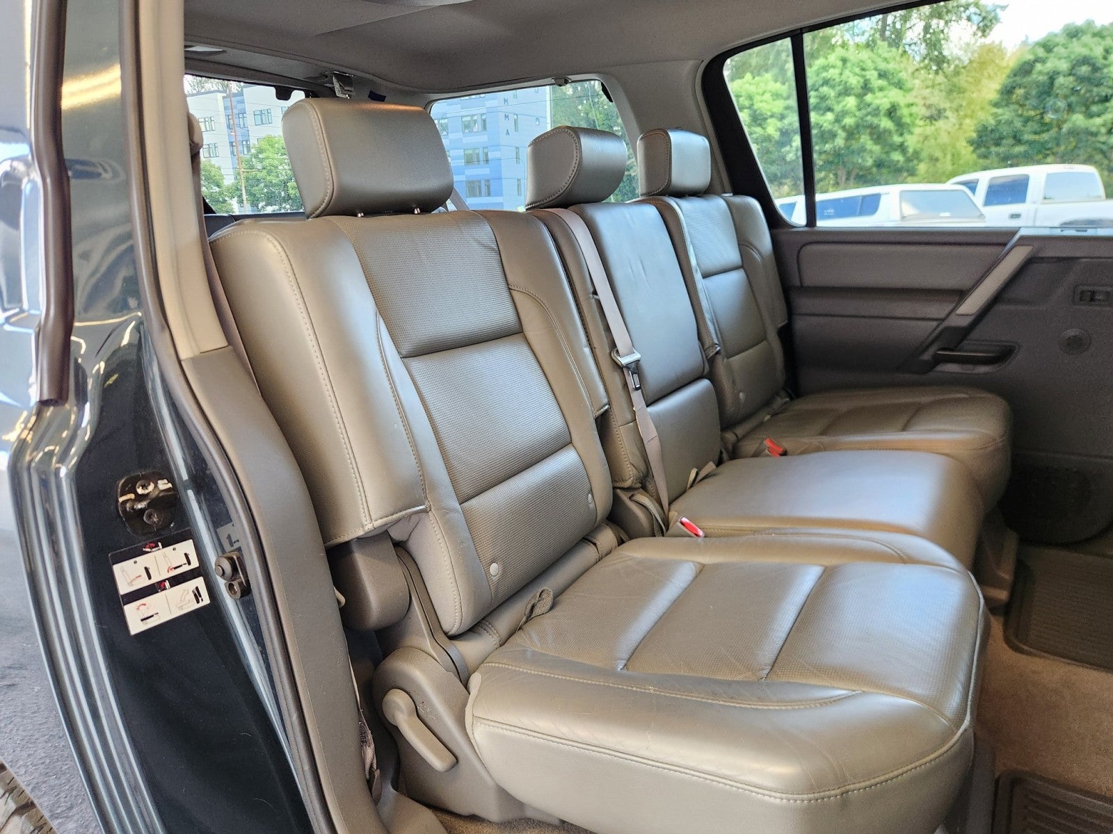 2005 Nissan Armada SE