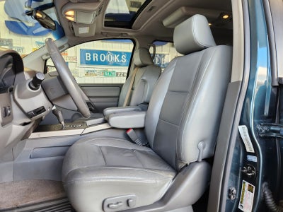 2005 Nissan Armada SE